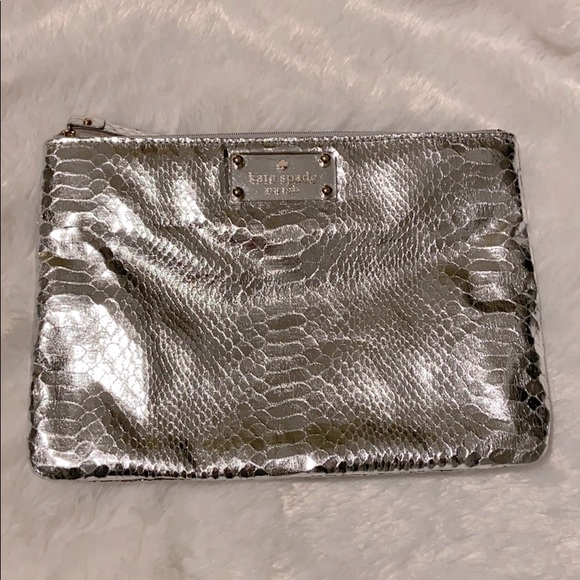 kate spade Handbags - ✨2xHP✨ Kate Spade Silver Snakeskin Print Clutch